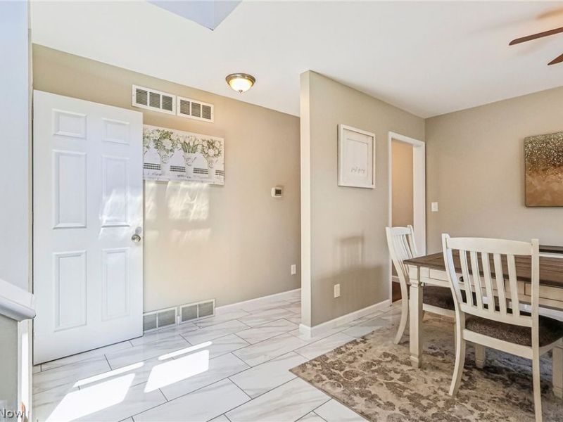 5255 Sycamore Hill Drive, New Middletown, OH 44442 Photo 13