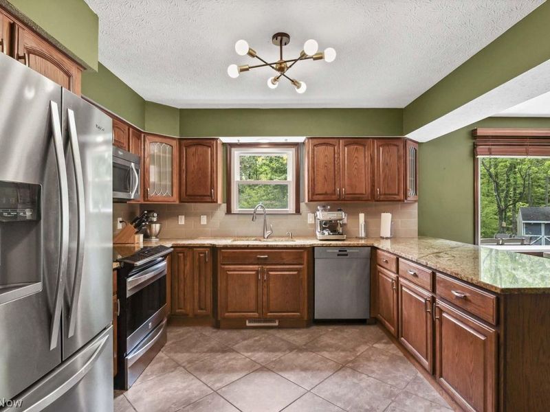 13291 Compass Point Drive , Strongsville, OH 44136 Photo 16