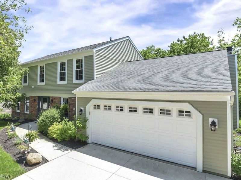 13291 Compass Point Drive , Strongsville, OH 44136 Photo 3