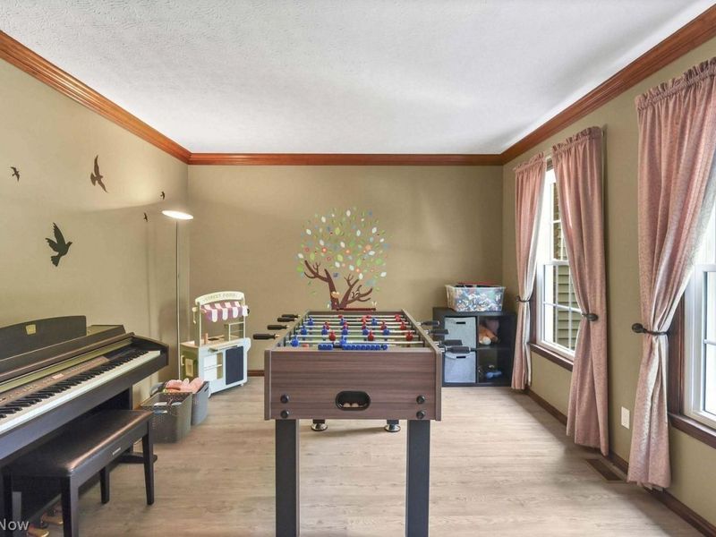 13291 Compass Point Drive , Strongsville, OH 44136 Photo 6