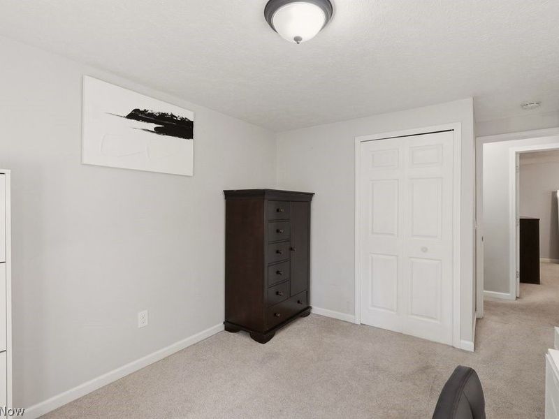 16878 Lanier Avenue , Strongsville, OH 44136 Photo 35