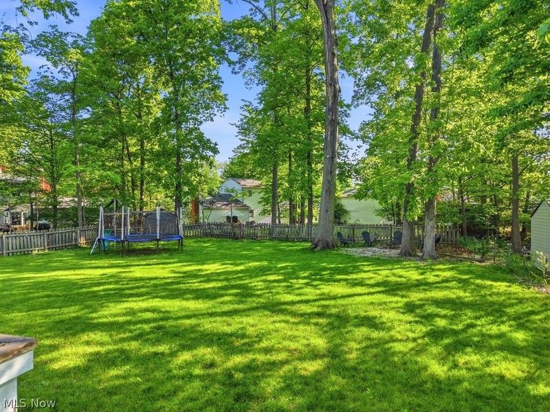 16878 Lanier Avenue , Strongsville, OH 44136 Photo 5