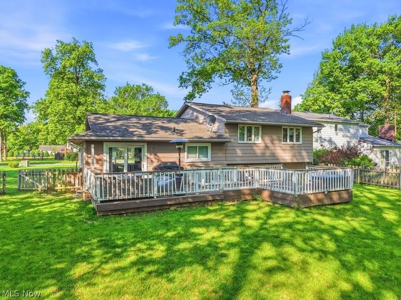 16878 Lanier Avenue , Strongsville, OH 44136 Photo 8