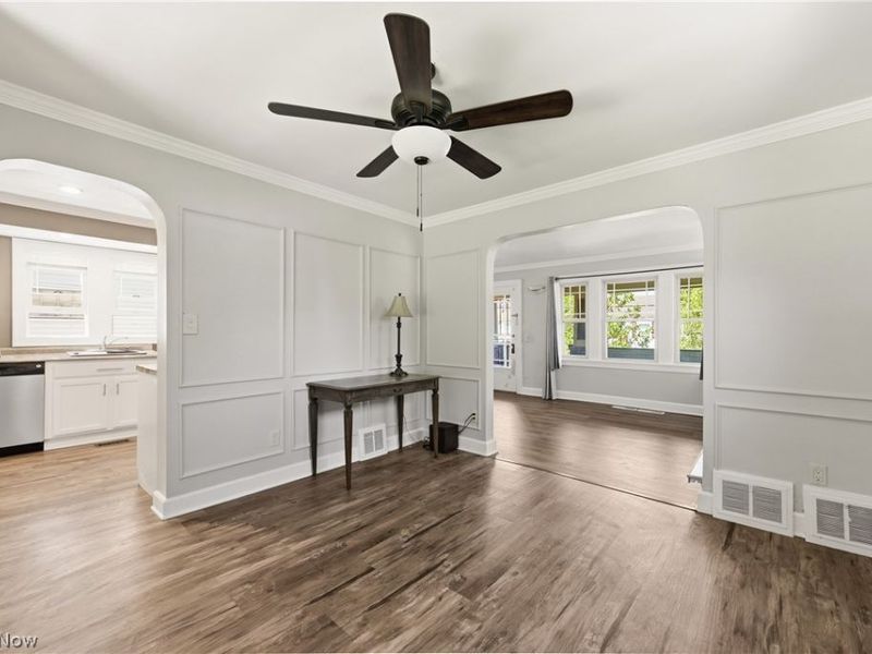 3755 Highland Road , Cleveland, OH 44111 Photo 13