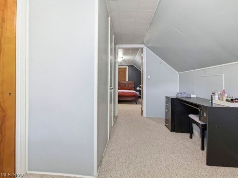 63 helena , Struthers, OH 44471 Photo 12