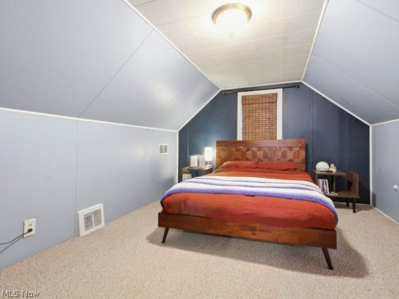 63 helena , Struthers, OH 44471 Photo 13