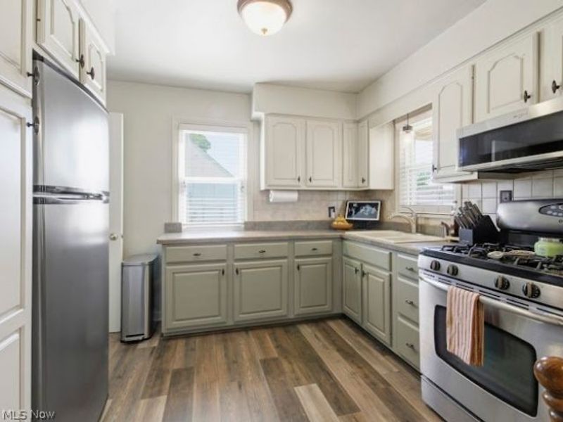 63 helena , Struthers, OH 44471 Photo 4