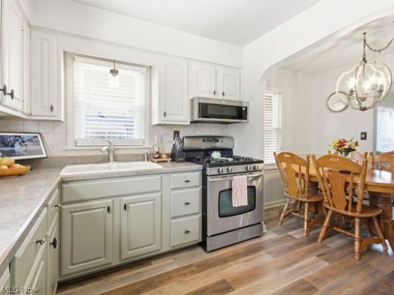 63 helena , Struthers, OH 44471 Photo 5