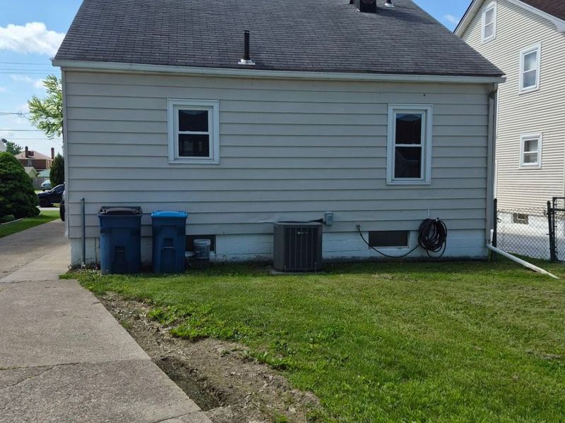 1126 Highland Park Boulevard, Lorain, OH 44052 Photo 3