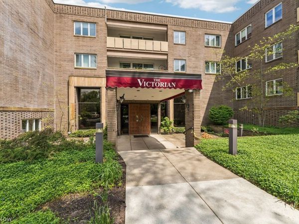 Unit 317, Cleveland Heights, OH 44121