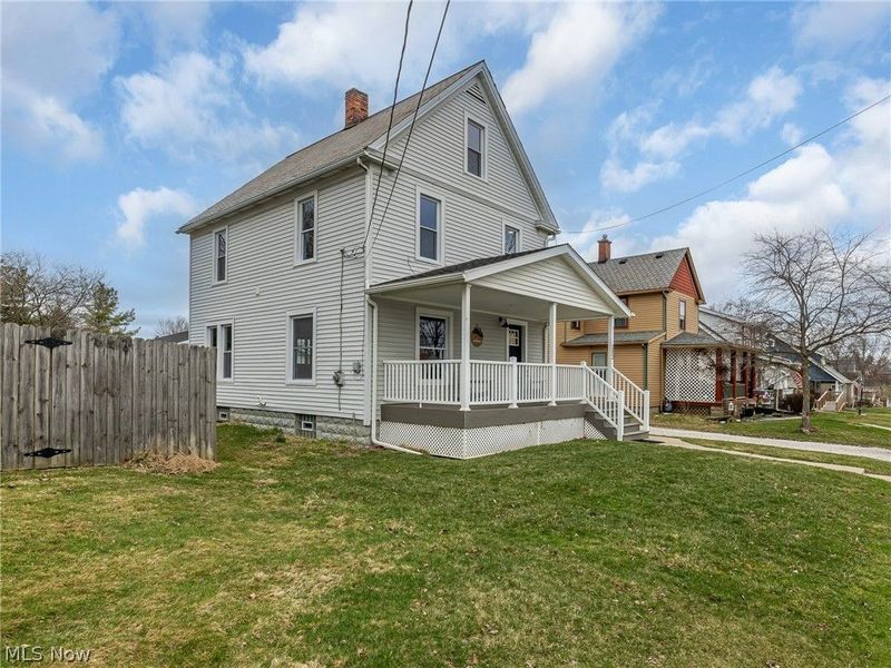 353 S Prospect Street, Medina, OH 44256 Photo 2