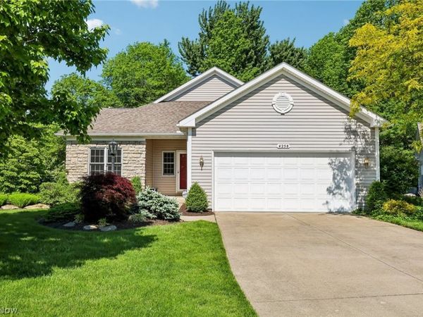4258 Reserve Way , Avon, OH 44011