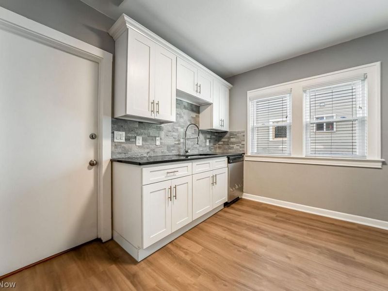 17316 Madison Avenue, Unit 1, Lakewood, OH 44107 Photo 6