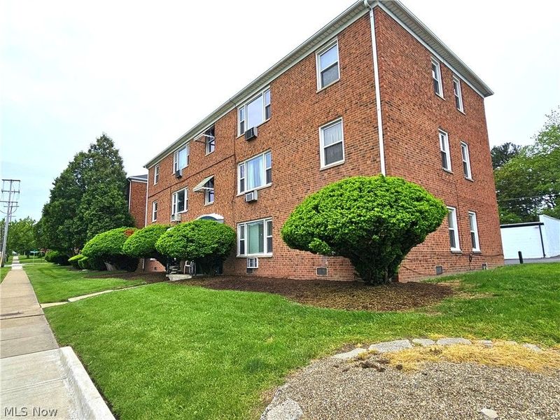 4032 Ridge Road , Unit 6, Brooklyn, OH 44144 Photo 1