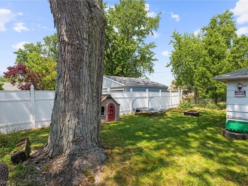 311 Parkway Drive, Eastlake, OH 44095 Photo 25