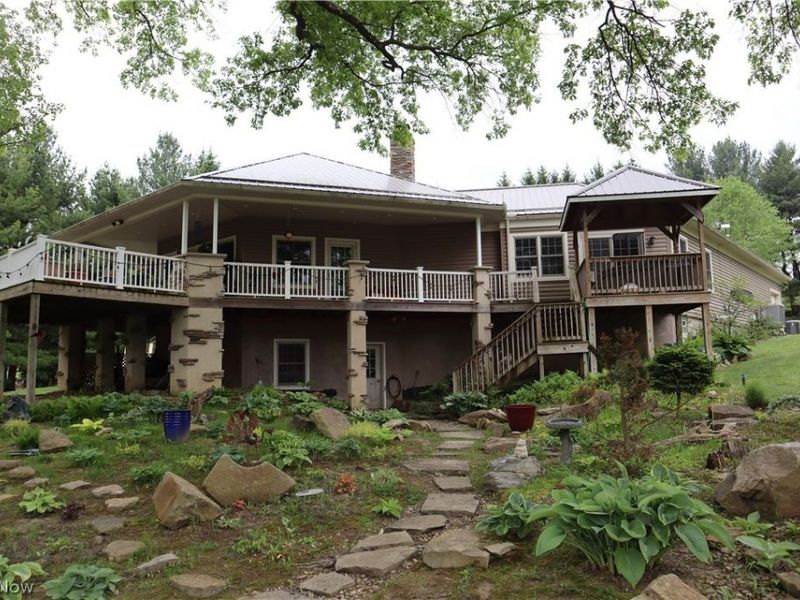 7509 Girdle Road, West Farmington, OH 44491 Photo 12