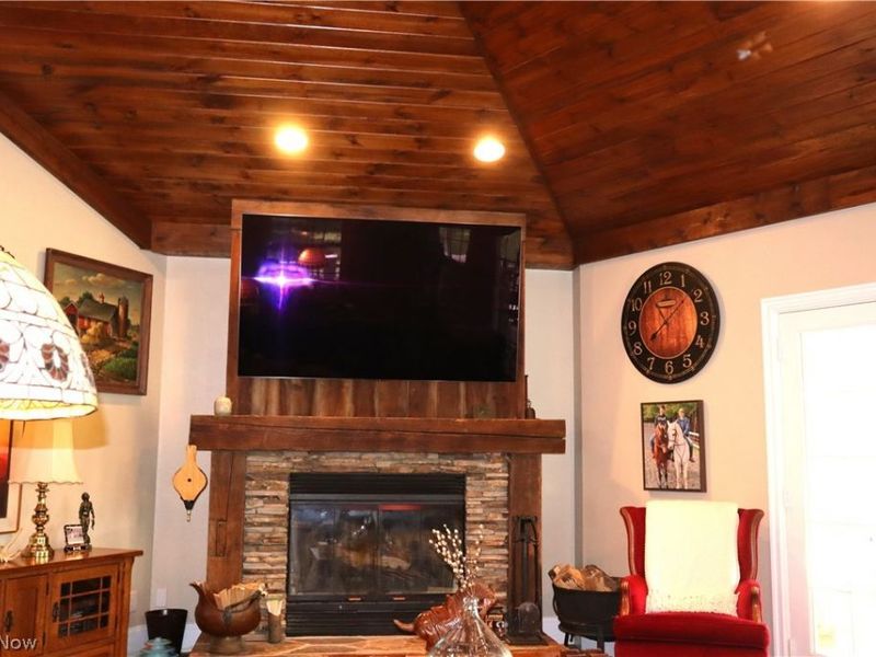 7509 Girdle Road, West Farmington, OH 44491 Photo 25