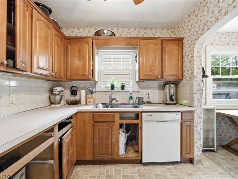 3632 Harvey Road , Cleveland Heights, OH 44118 Photo 15