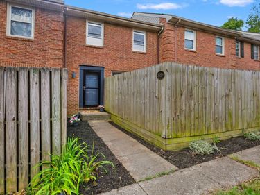 305 Bainbridge Drive, Unit i, Lexington, KY 40509