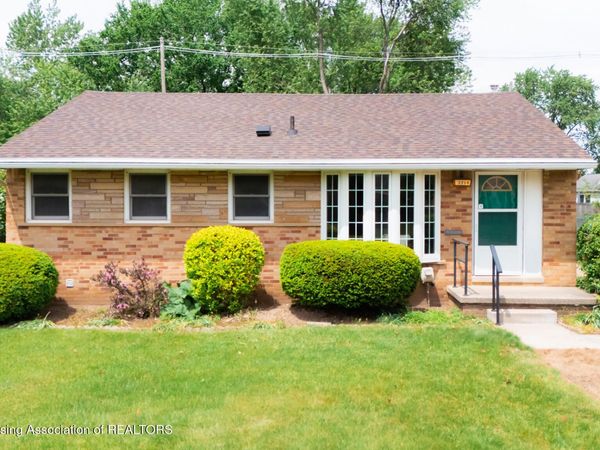 3716 Macon Avenue, Lansing, MI 48917