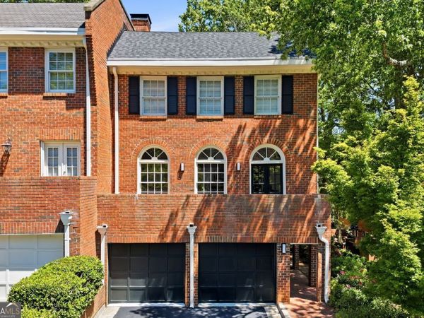 425 Jefferson Circle NE, Sandy Springs, GA 30328