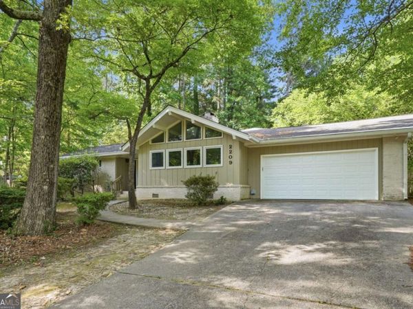 2209 Cherring Lane, Atlanta, GA 30338