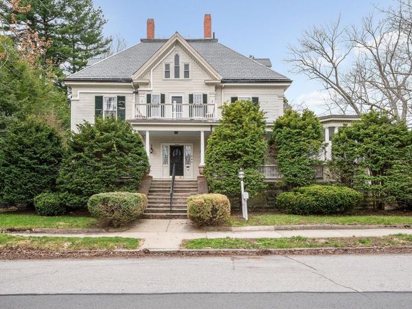 16 Quincy St, Methuen, MA 01844