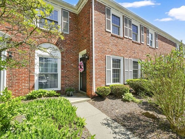 148 Jamestown Dr, Unit 148, Springfield, MA 01108