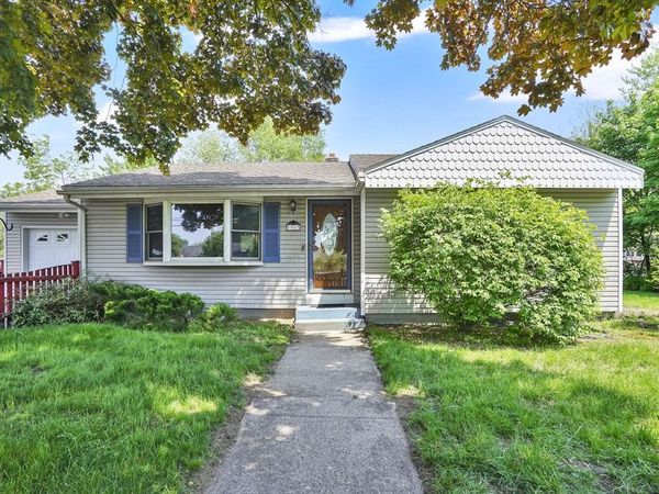 57 Tavistock St, Springfield, MA 01119