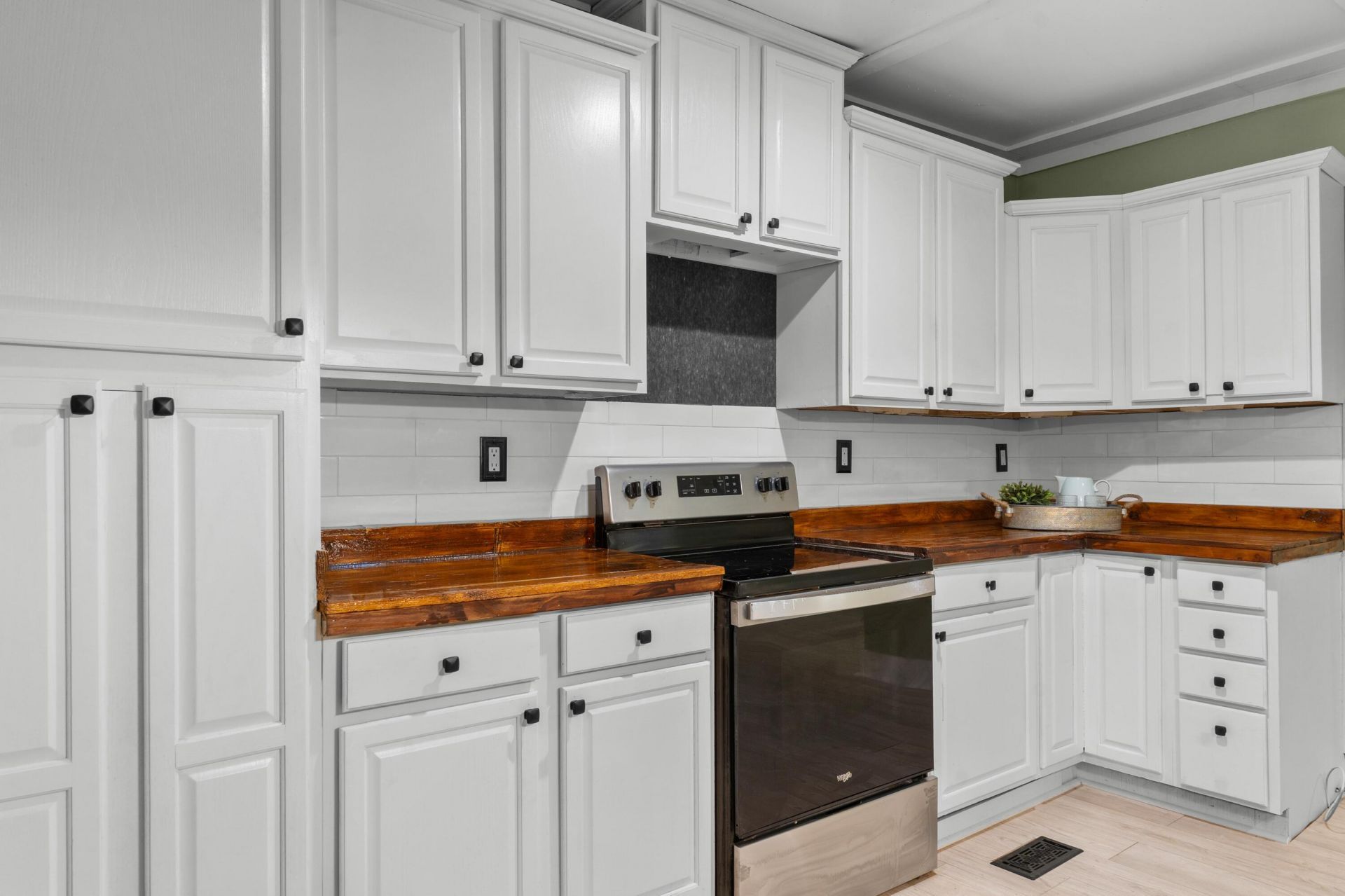 110 Poplar Grove Road Photo 11