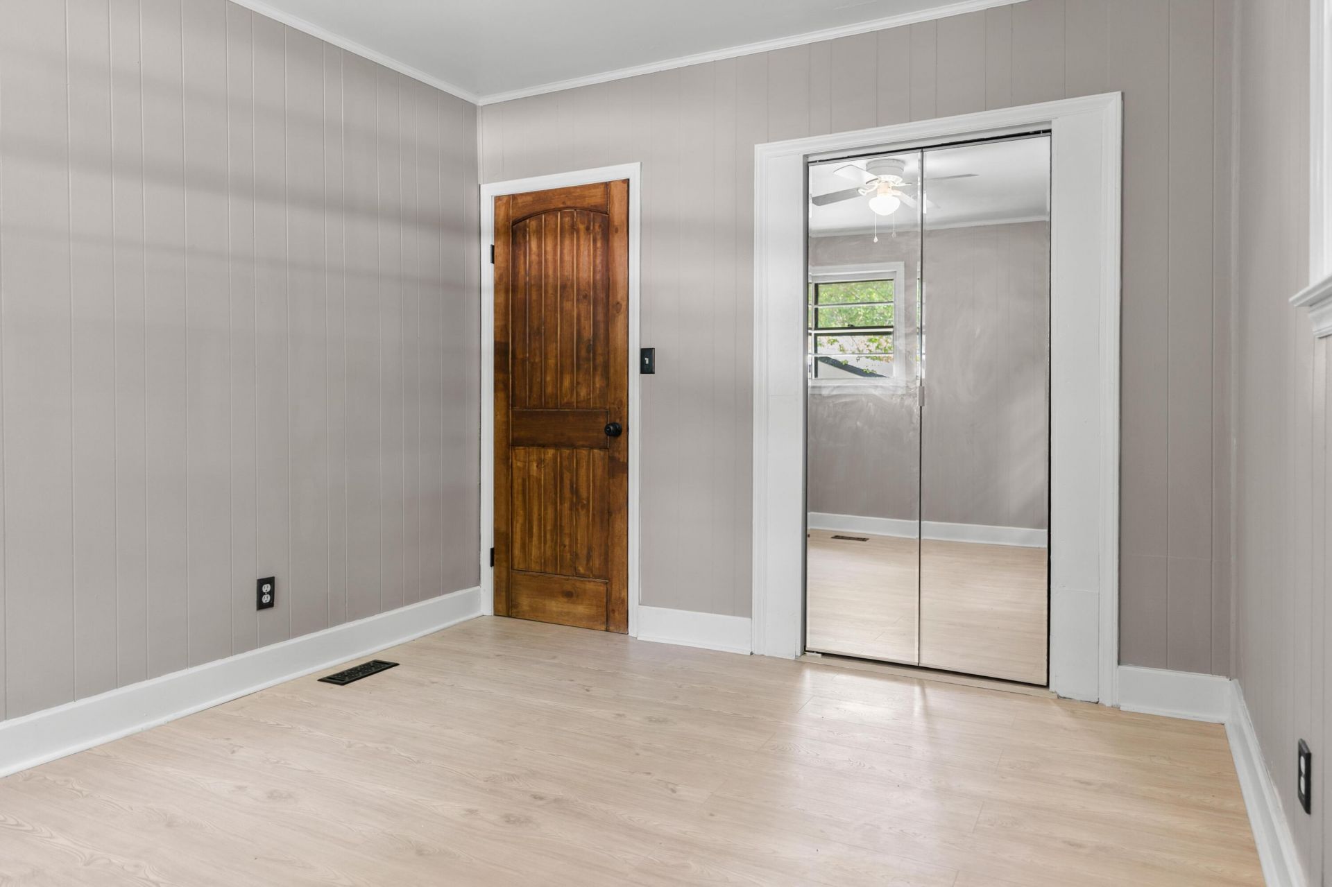 110 Poplar Grove Road Photo 15