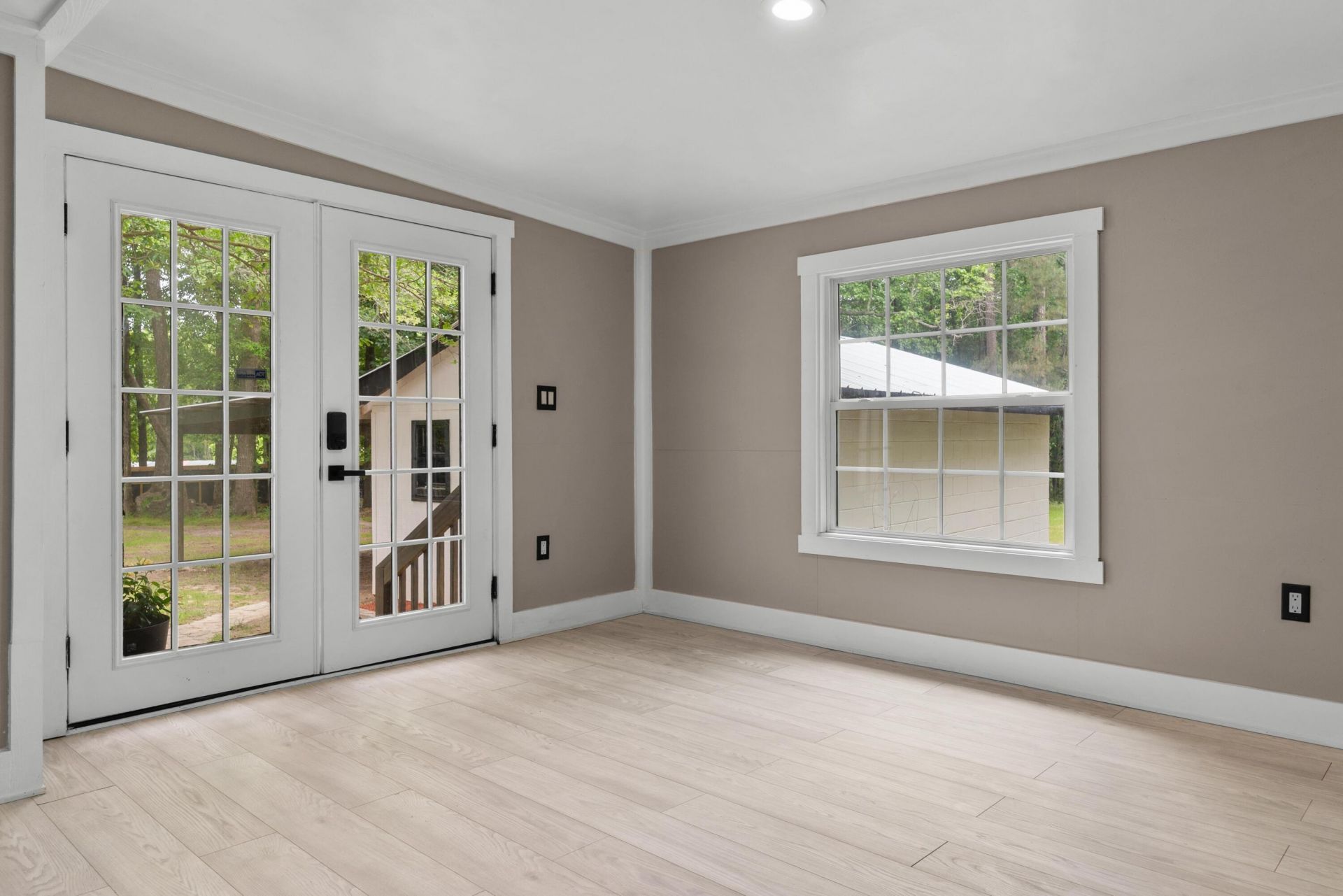 110 Poplar Grove Road Photo 27