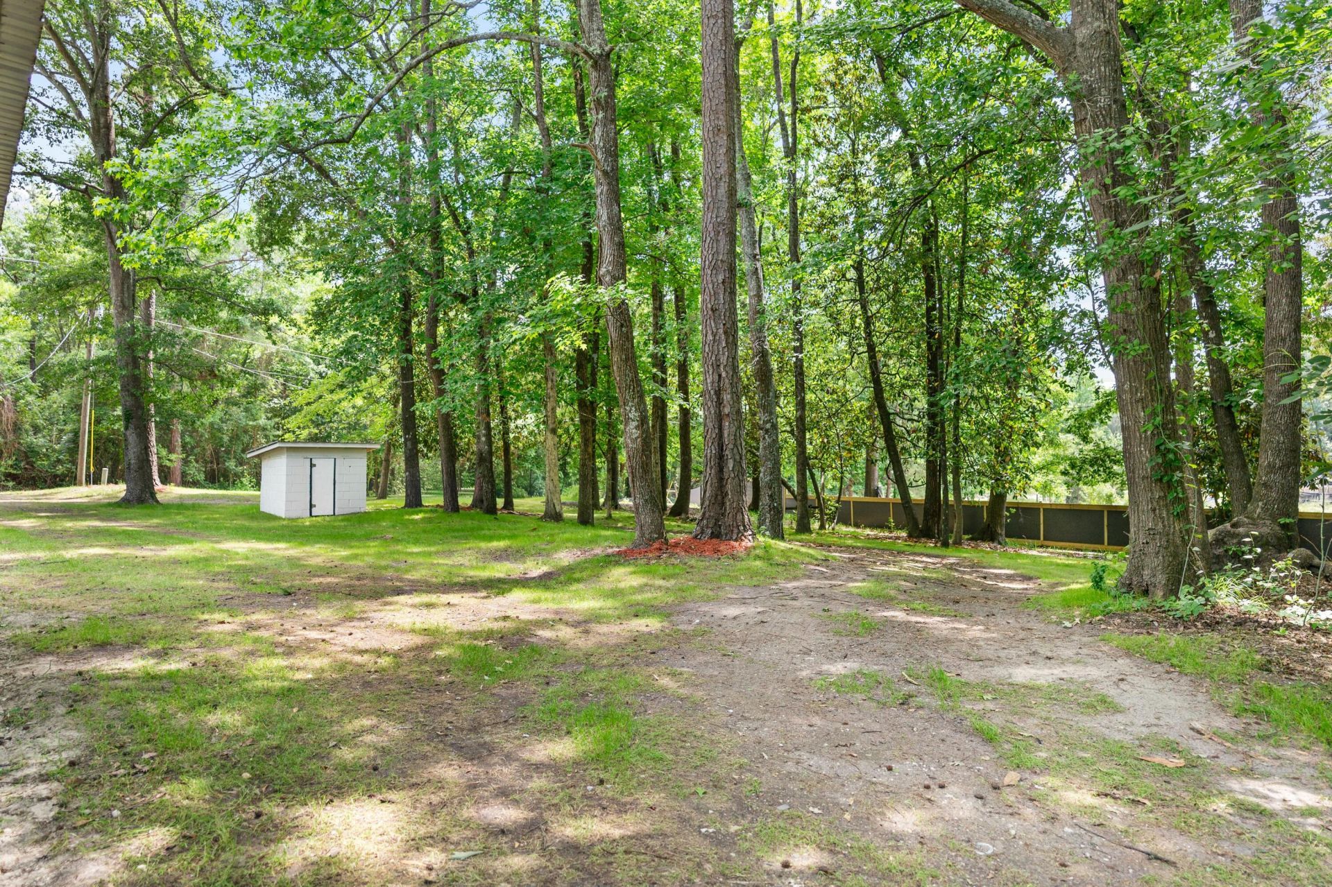 110 Poplar Grove Road Photo 32