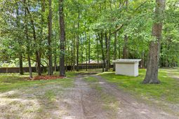 110 Poplar Grove Road photo 4