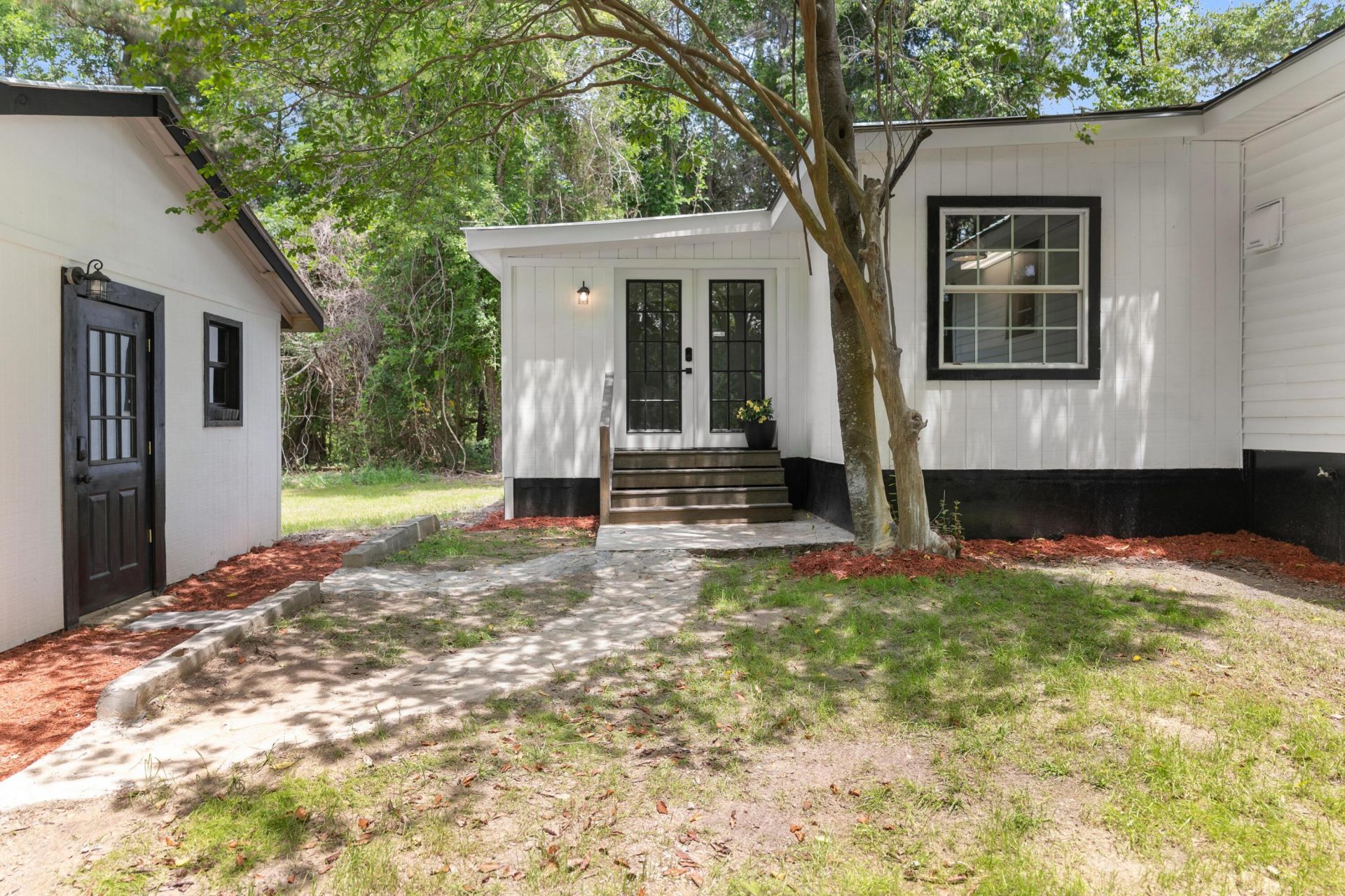 110 Poplar Grove Road Photo 6