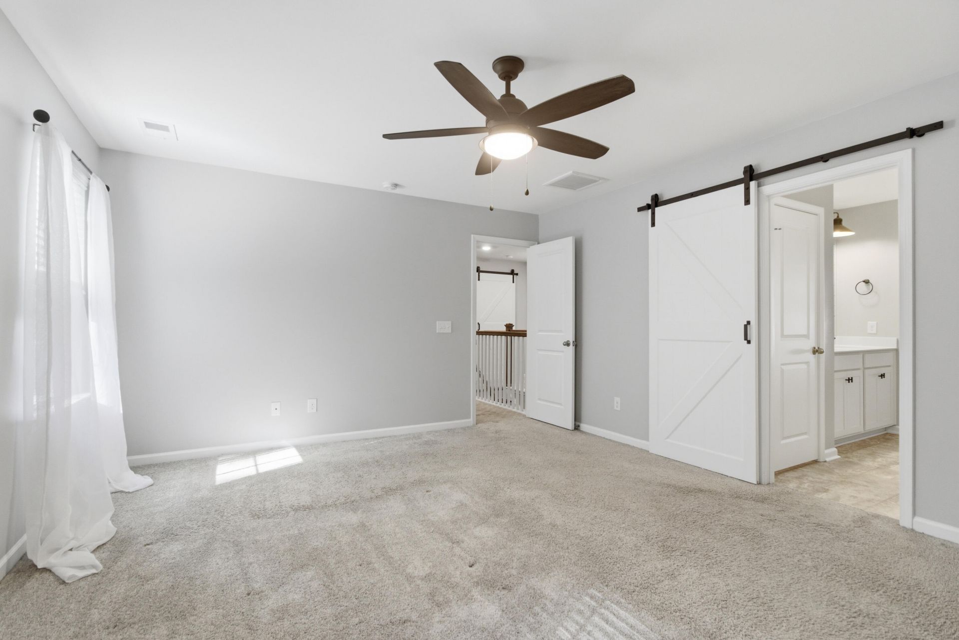 125 Caleb Court Photo 35