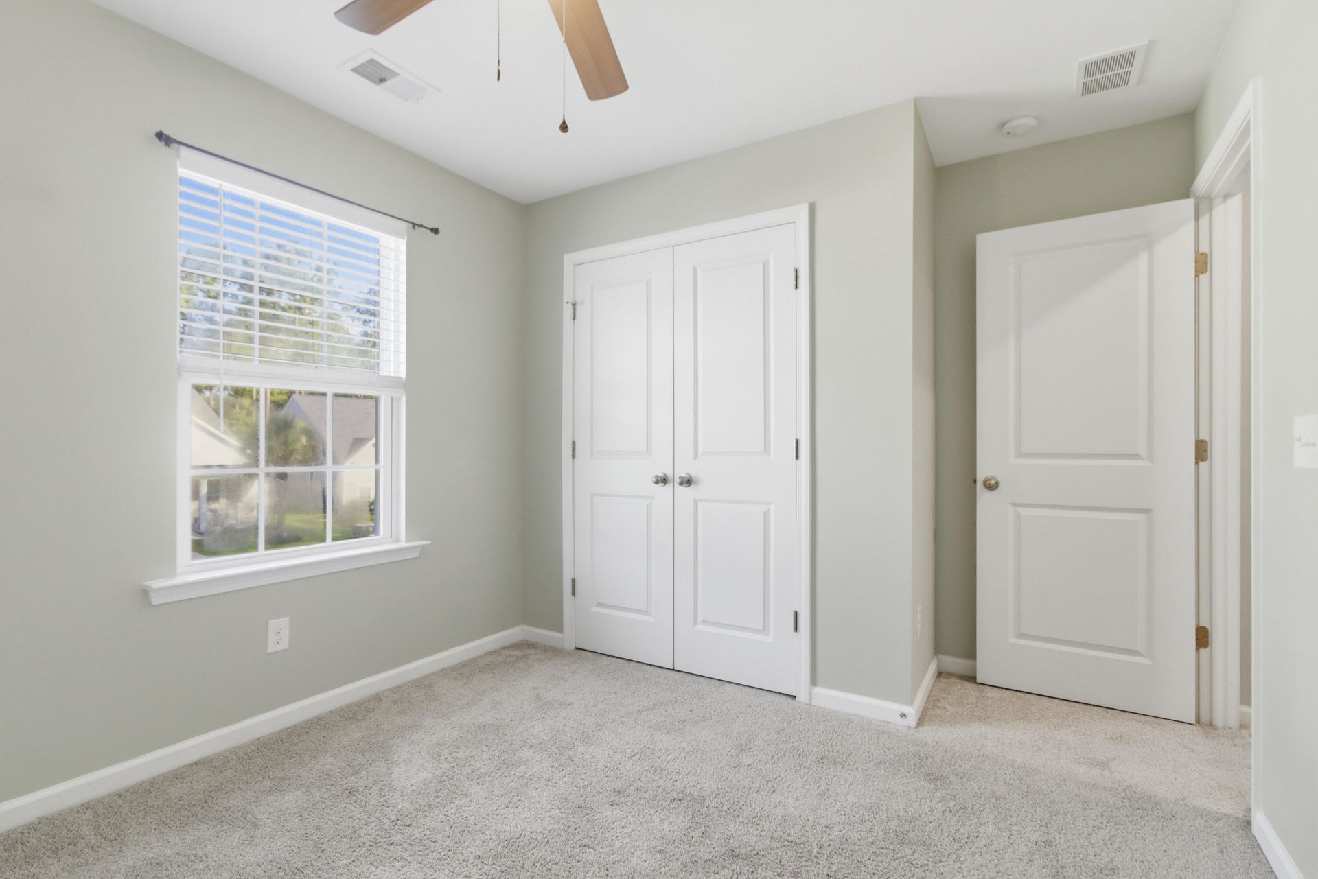 125 Caleb Court Photo 44