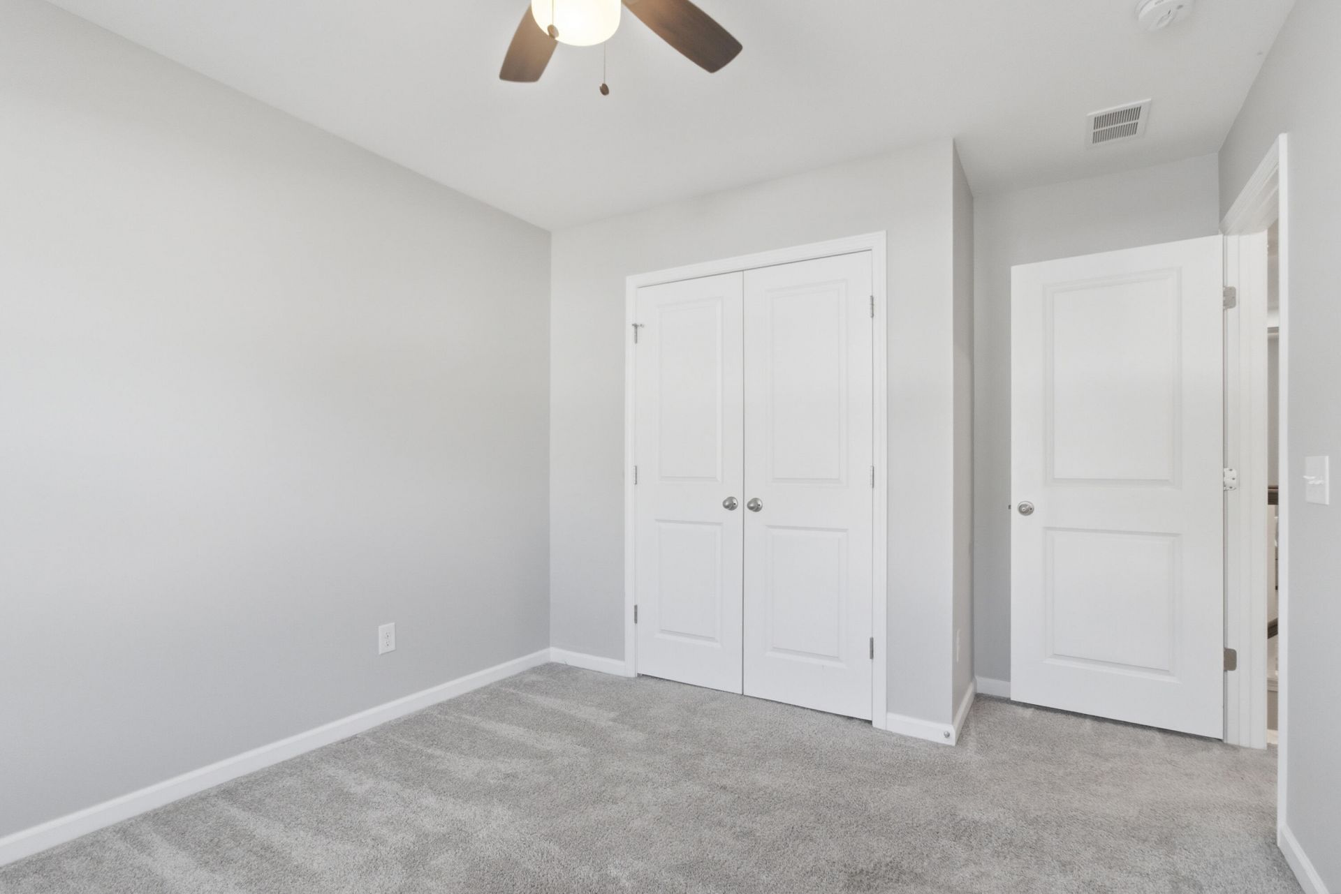 125 Caleb Court Photo 49