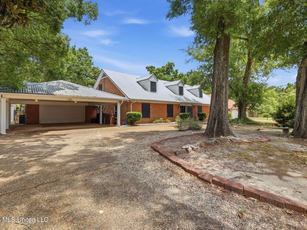 142 Kenmore Avenue, Biloxi, MS 39531