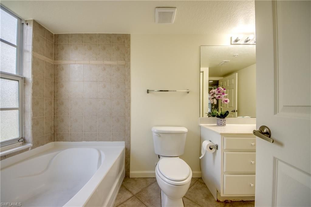 4149 Residence Dr , Unit 809, Fort Myers, FL 33901 Photo