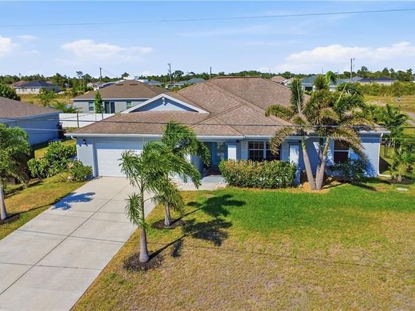 4301 NE 9th PL , CAPE CORAL, FL 33909