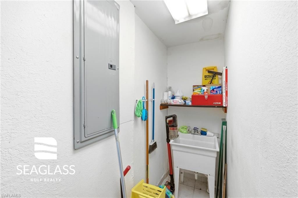 2730 Fowler St, Fort Myers, FL 33901 Photo