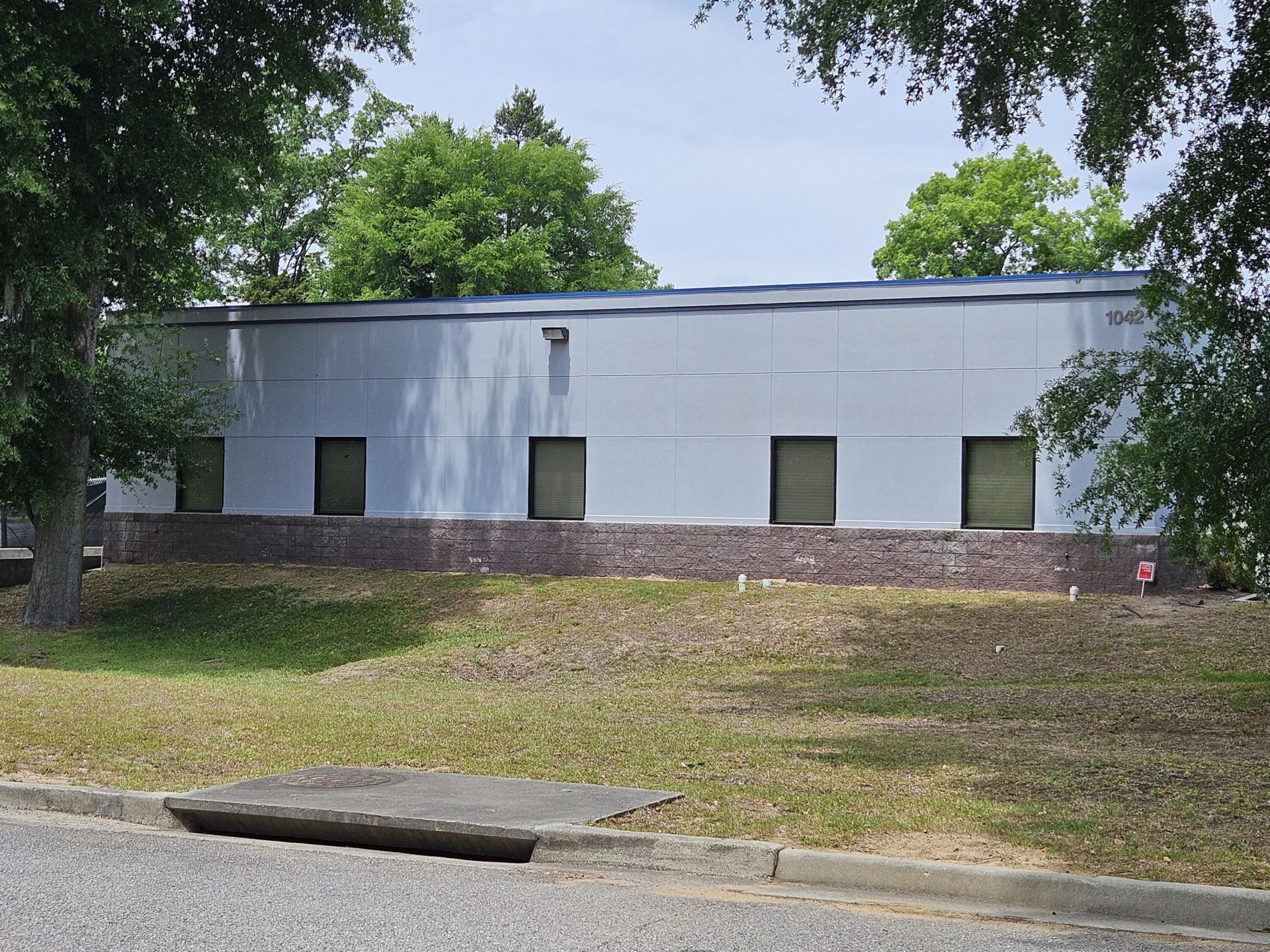 1042 Legrand Boulevard Photo 4