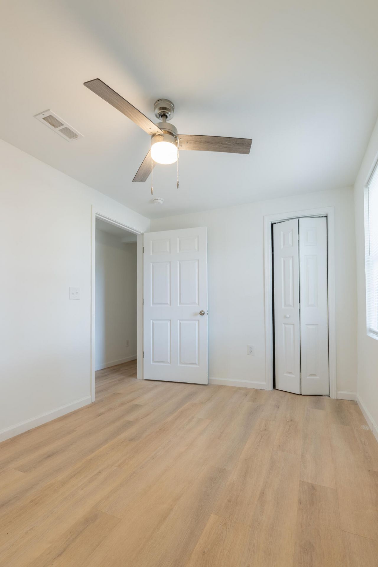 2023 Clements Avenue  Photo 23