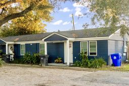 2023 Clements Avenue  photo 4