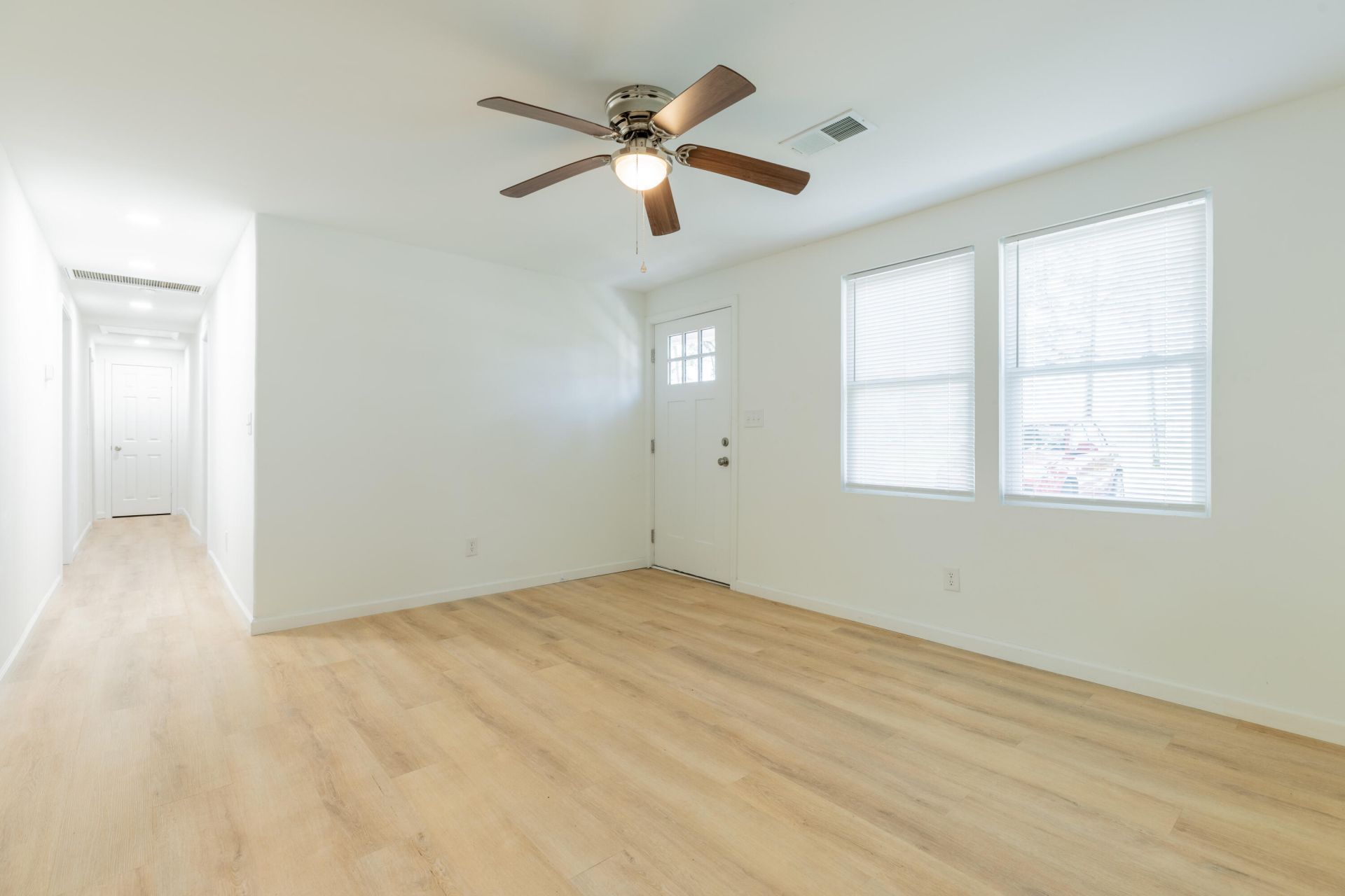 2023 Clements Avenue  Photo 8