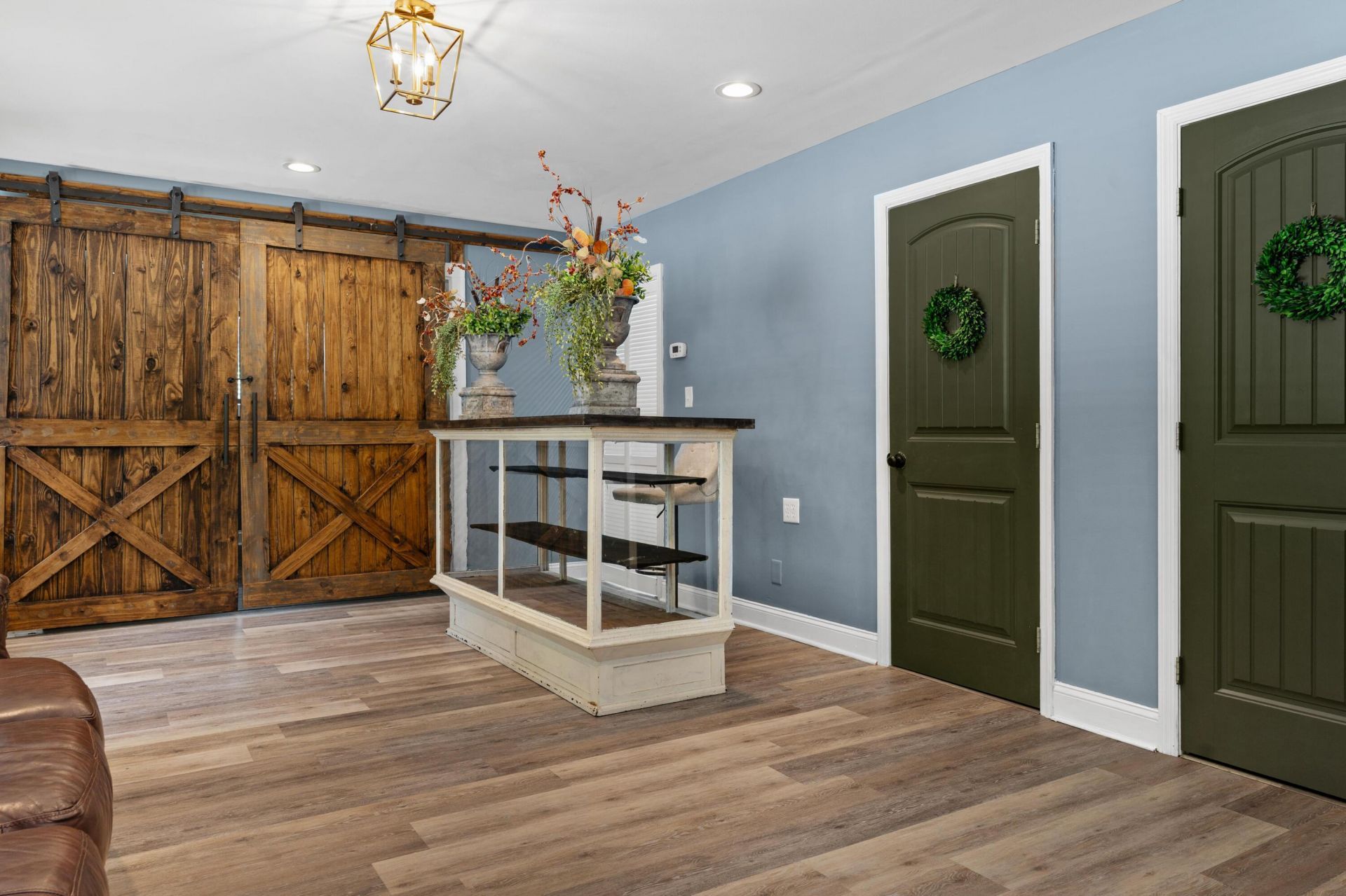 333 Mcgee Street  Photo 4