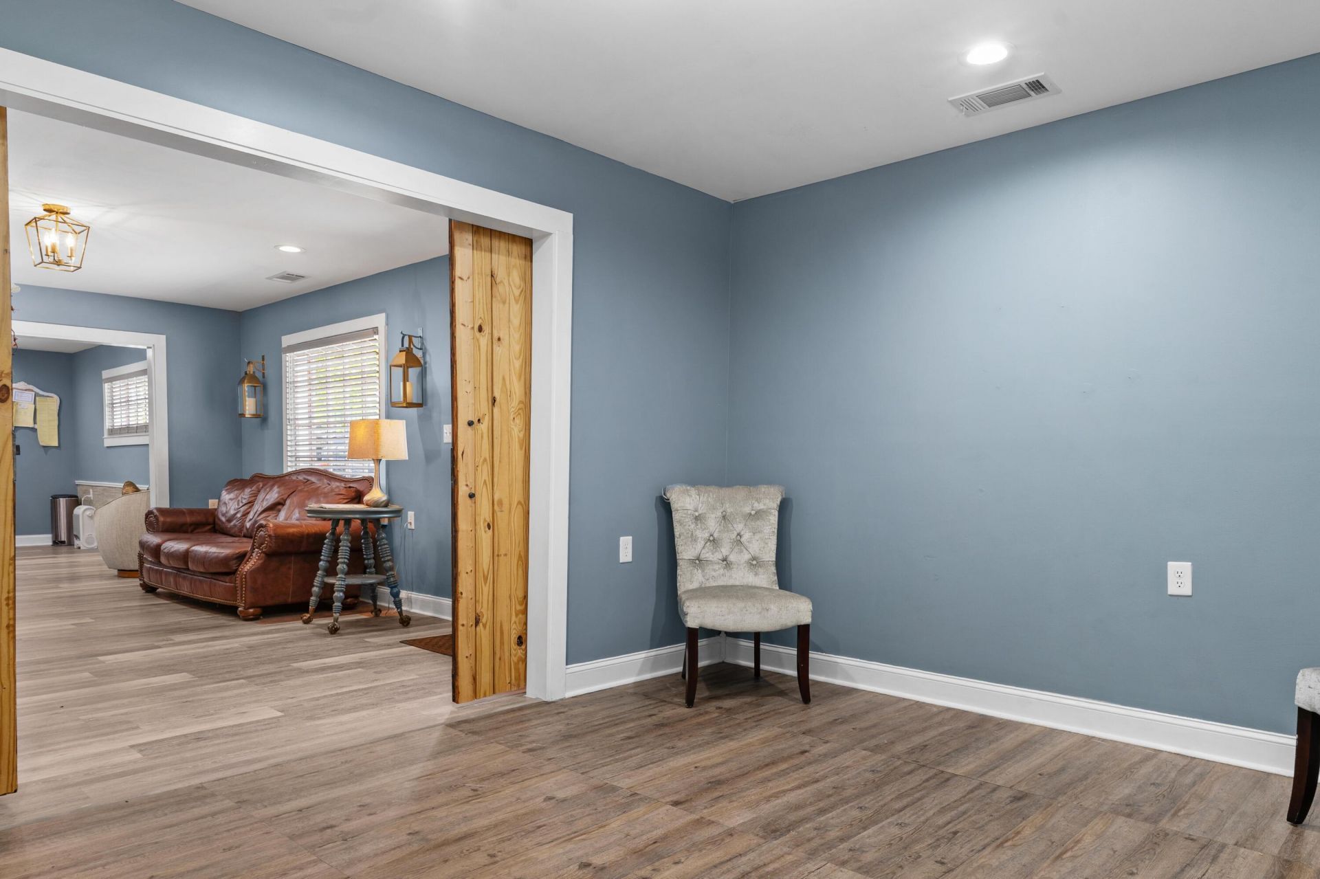 333 Mcgee Street  Photo 7