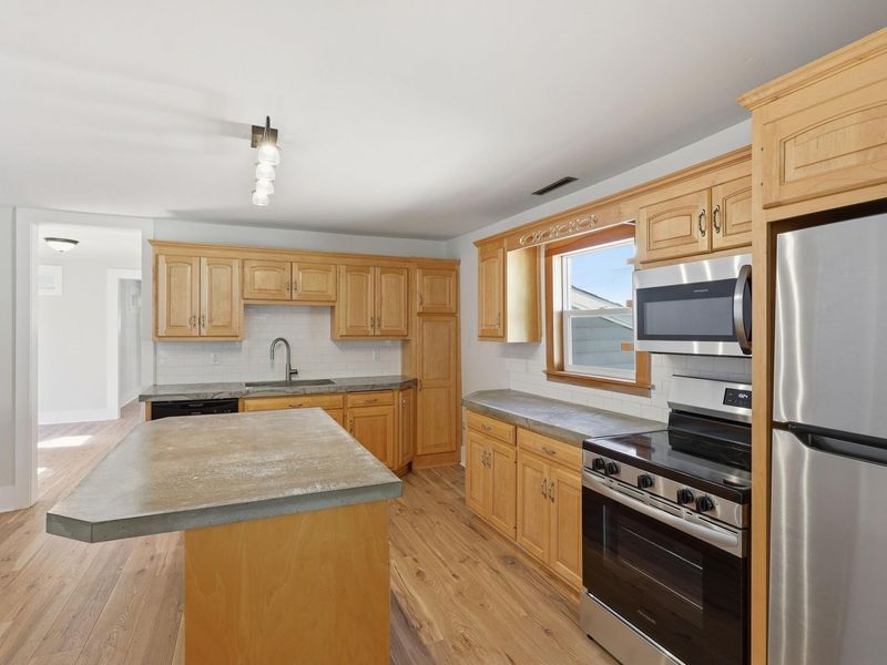 240 W 3rd Street, Marysville, OH 43040 Photo 13