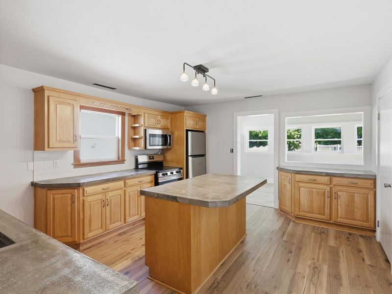 240 W 3rd Street, Marysville, OH 43040 Photo 14